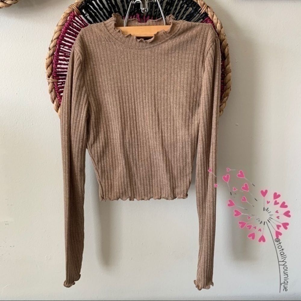 SHEIN Ruffled Ribbed Crop Top Shimmer Tan